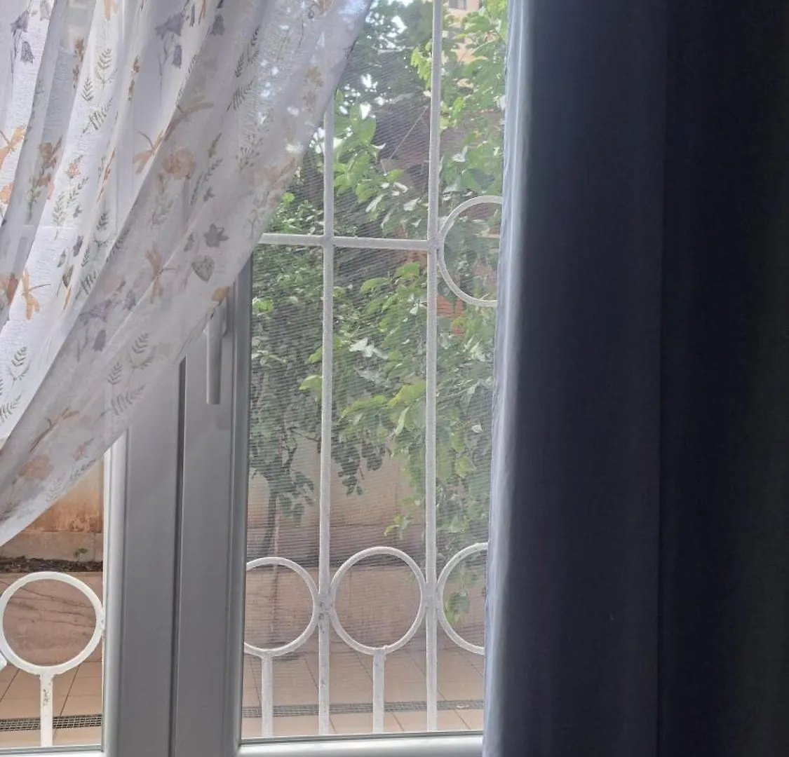 Morfeas Guest House Тирана